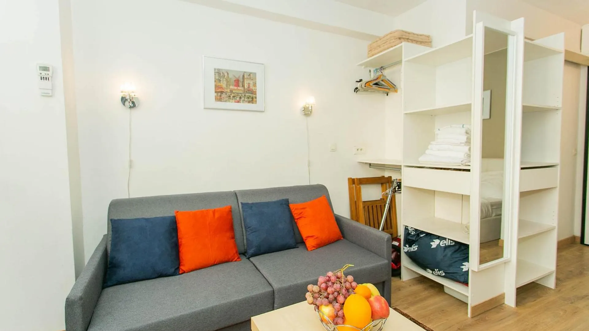 Champs Elysees & Arc De Triomphe - Studio - Cityapartmentstay فرنسا